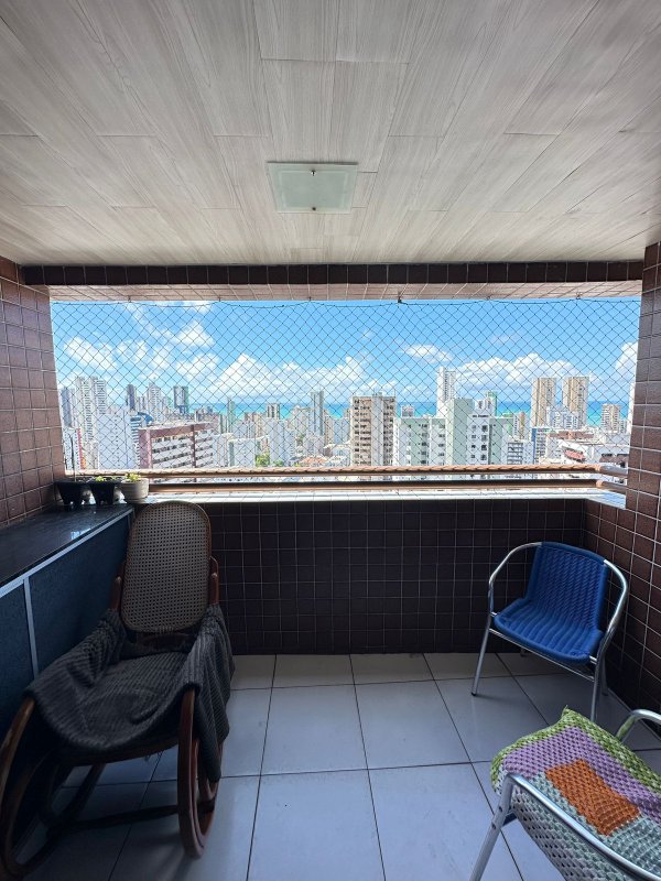 Apartamento à venda com 3 quartos, 107m² área útil por R$ 950.000,00 Rua Visconde de Jequitinhonha Recife - 