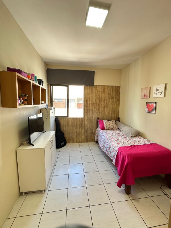 Apartamento à venda com 3 quartos, 107m² área útil por R$ 950.000,00 Rua Visconde de Jequitinhonha Recife - 