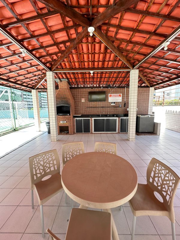 Apartamento à venda com 3 quartos, 107m² área útil por R$ 950.000,00 Rua Visconde de Jequitinhonha Recife - 
