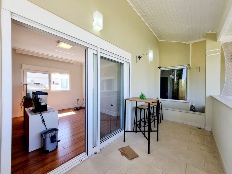 Casa em Condomínio - 3 suítes -  Jacareí - Venda - Jacareí - 