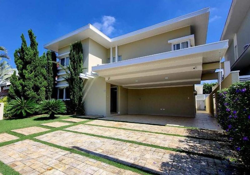 Casa em Condomínio - 3 suítes -  Jacareí - Venda - Jacareí - 