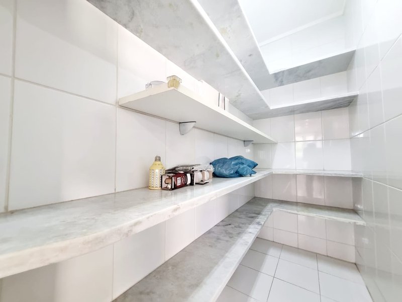 Casa em Condomínio - 3 suítes -  Jacareí - Venda - Jacareí - 