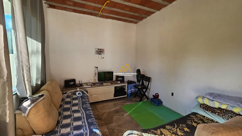 Casa com 3 dormitórios à venda, 140 m² - Ubatiba - Maricá/RJ - R$285.000,00 Rodovia Vereador Oldemar Guedes Figueiredo Maricá - 