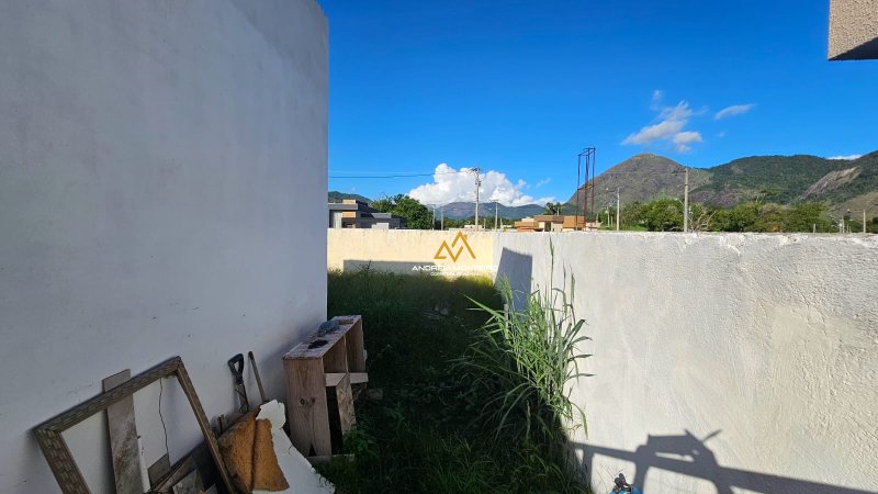 Casa com 3 dormitórios à venda, 140 m² - Ubatiba - Maricá/RJ - R$285.000,00 Rodovia Vereador Oldemar Guedes Figueiredo Maricá - 