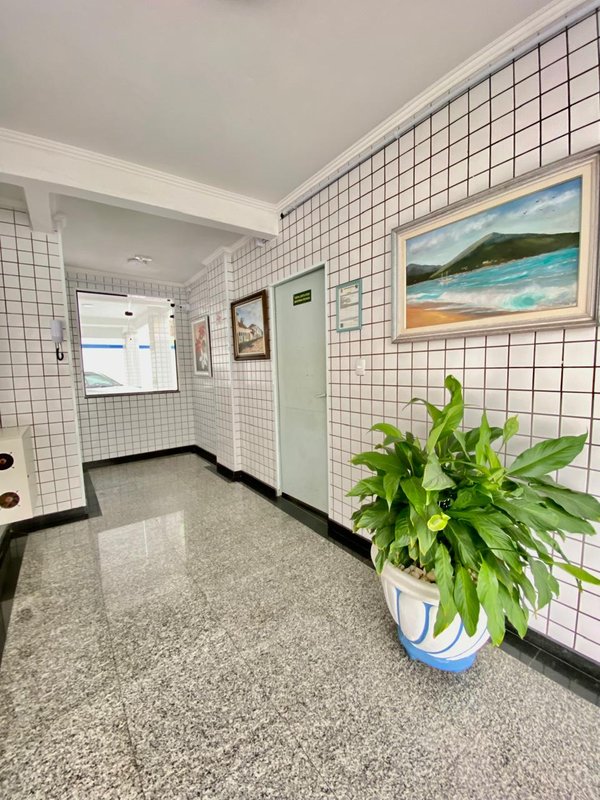 Lindo apartamento a 90 metros da orla na Martim de Sá - Caraguatatuba - 