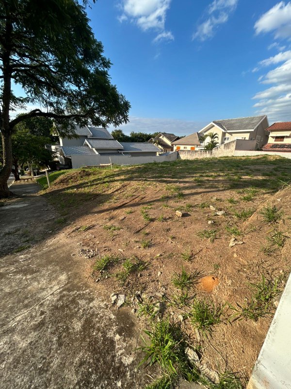 Terreno de 344 m² no Altos da Serra I - São José dos Campos - 