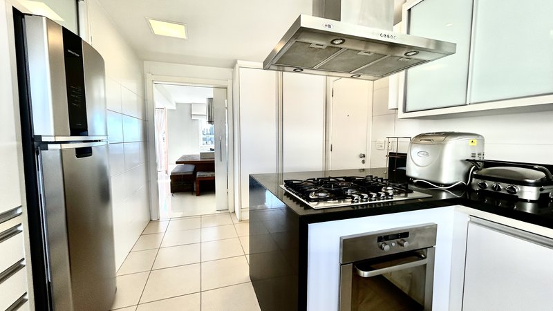 R$ 4.100.000 - RISERVA SCHIAVON - ESPETACULAR APARTAMENTO - ANDAR ALTO - 231M2 - 4 SUÍTES Rua Engenheiro Teixeira Soares Porto Alegre - 