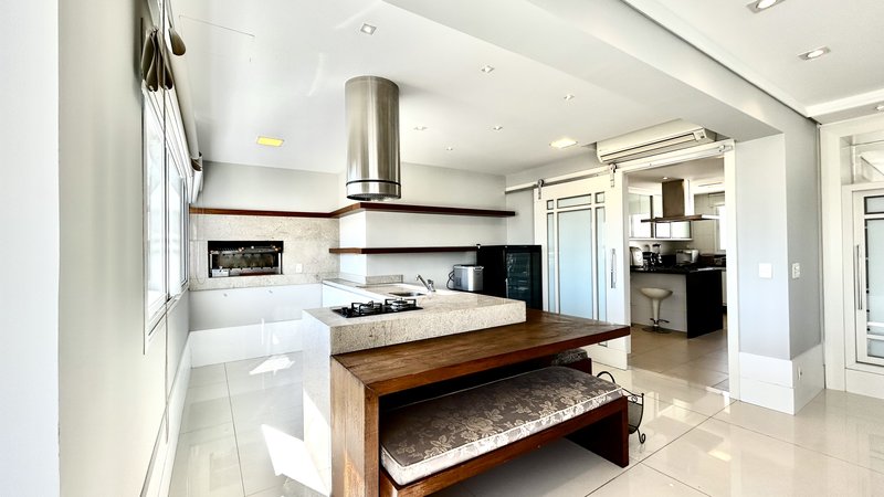 R$ 4.100.000 - RISERVA SCHIAVON - ESPETACULAR APARTAMENTO - ANDAR ALTO - 231M2 - 4 SUÍTES Rua Engenheiro Teixeira Soares Porto Alegre - 
