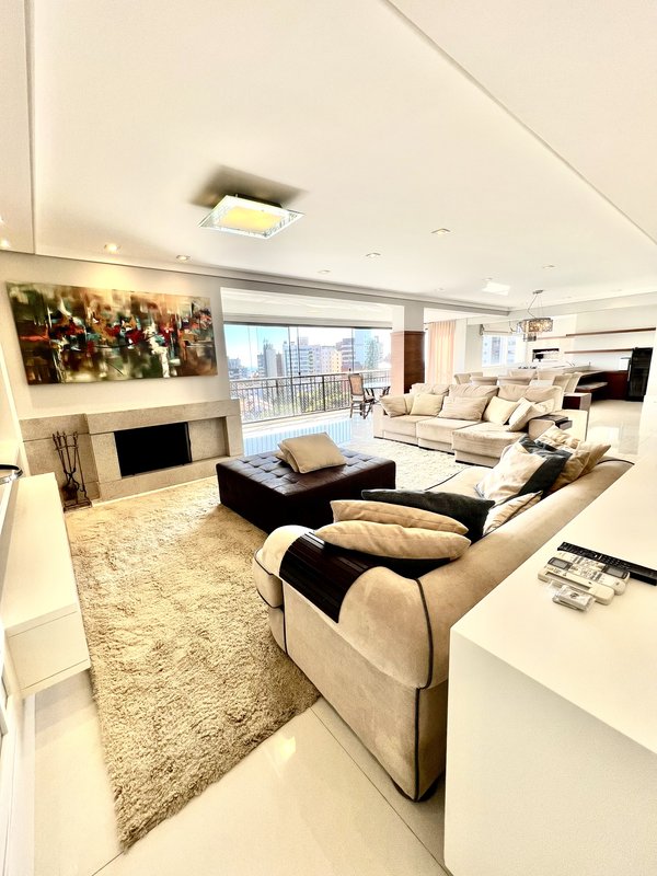 R$ 4.100.000 - RISERVA SCHIAVON - ESPETACULAR APARTAMENTO - ANDAR ALTO - 231M2 - 4 SUÍTES Rua Engenheiro Teixeira Soares Porto Alegre - 