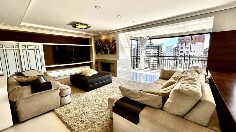 R$ 4.100.000 - RISERVA SCHIAVON - ESPETACULAR APARTAMENTO - ANDAR ALTO - 231M2 - 4 SUÍTES Rua Engenheiro Teixeira Soares Porto Alegre - 