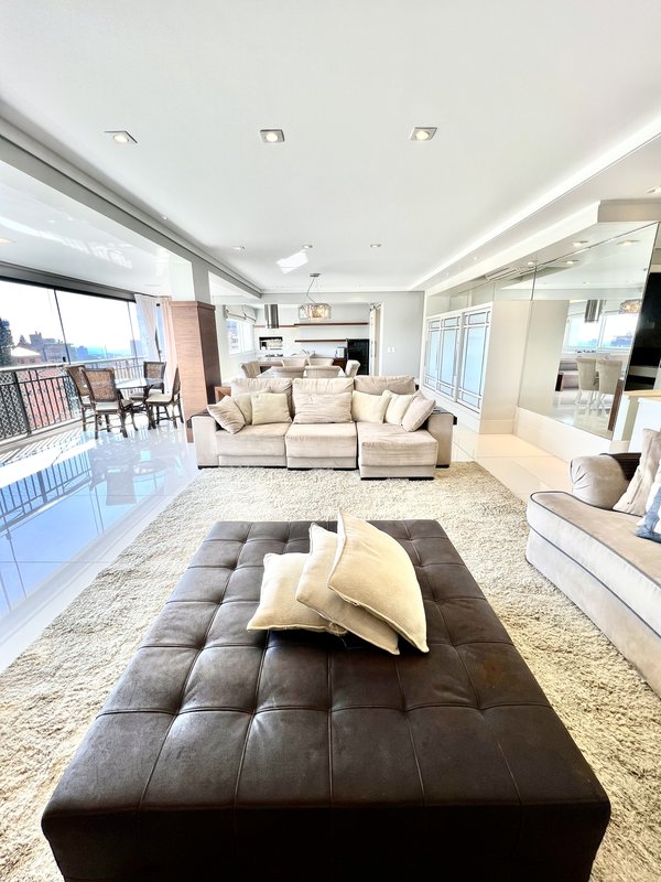 R$ 4.100.000 - RISERVA SCHIAVON - ESPETACULAR APARTAMENTO - ANDAR ALTO - 231M2 - 4 SUÍTES Rua Engenheiro Teixeira Soares Porto Alegre - 