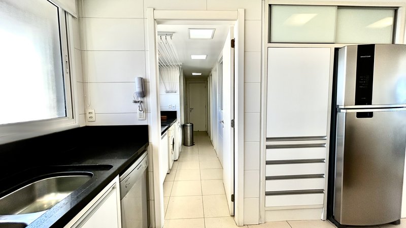 R$ 4.100.000 - RISERVA SCHIAVON - ESPETACULAR APARTAMENTO - ANDAR ALTO - 231M2 - 4 SUÍTES Rua Engenheiro Teixeira Soares Porto Alegre - 