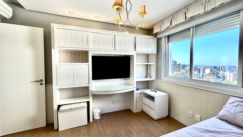 R$ 4.100.000 - RISERVA SCHIAVON - ESPETACULAR APARTAMENTO - ANDAR ALTO - 231M2 - 4 SUÍTES Rua Engenheiro Teixeira Soares Porto Alegre - 