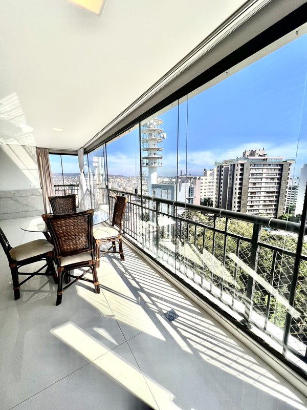 R$ 4.100.000 - RISERVA SCHIAVON - ESPETACULAR APARTAMENTO - ANDAR ALTO - 231M2 - 4 SUÍTES Rua Engenheiro Teixeira Soares Porto Alegre - 