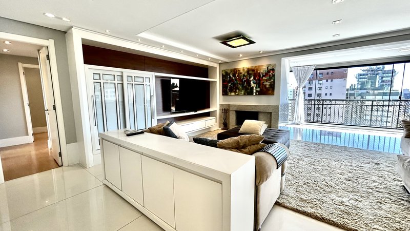 R$ 4.100.000 - RISERVA SCHIAVON - ESPETACULAR APARTAMENTO - ANDAR ALTO - 231M2 - 4 SUÍTES Rua Engenheiro Teixeira Soares Porto Alegre - 