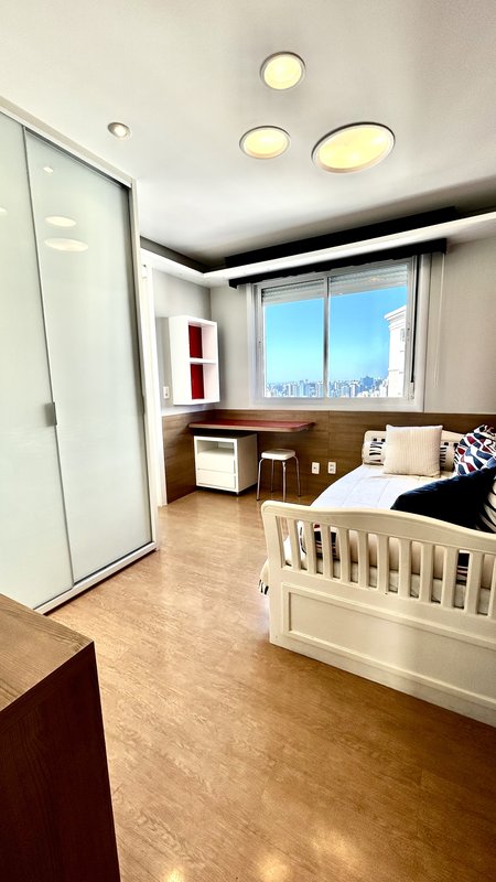 R$ 4.100.000 - RISERVA SCHIAVON - ESPETACULAR APARTAMENTO - ANDAR ALTO - 231M2 - 4 SUÍTES Rua Engenheiro Teixeira Soares Porto Alegre - 