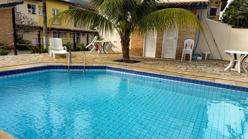 Casa aconchegante em Condomínio na Praia de Juquehy - À VENDA - São Sebastião - 