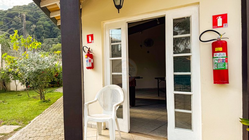 Casa aconchegante em Condomínio na Praia de Juquehy - À VENDA - São Sebastião - 