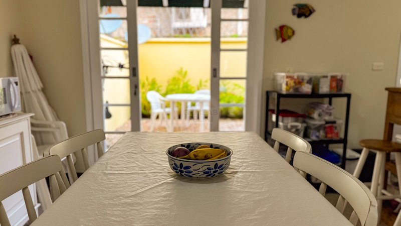 Casa aconchegante em Condomínio na Praia de Juquehy - À VENDA - São Sebastião - 