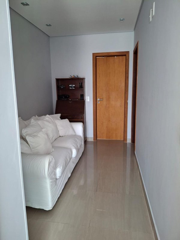 Casa à venda em condomínio alto padrão Rua Sabiá Santana de Parnaíba - 
