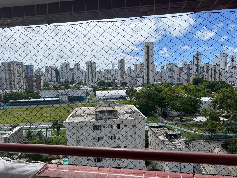 Apartamento à venda com 3 quartos sendo uma suíte, 93m² área útil por R$ 610.000,00 Rua Sansão Ribeiro Recife - 