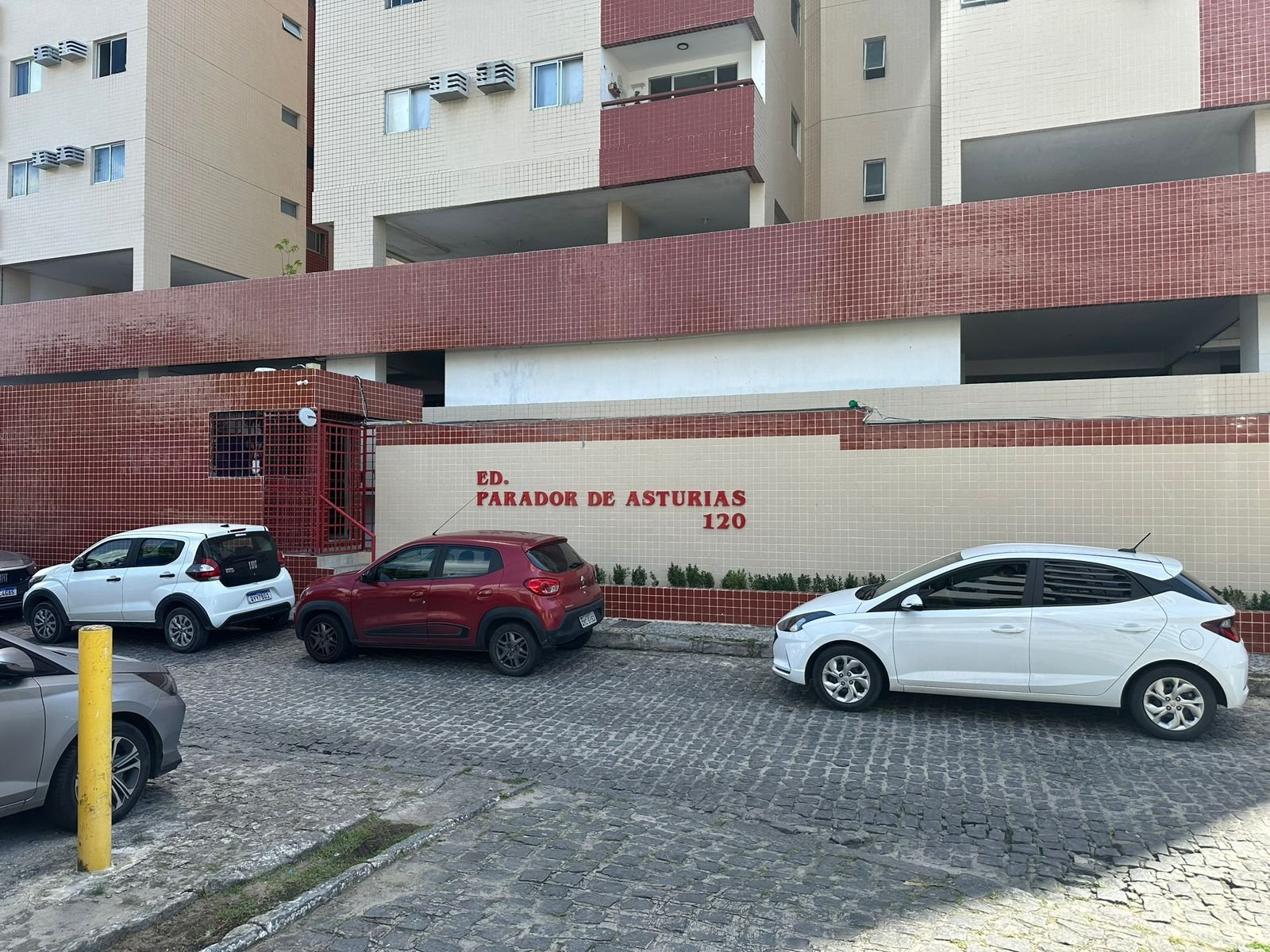 Apartamento à venda com 3 quartos, 93m² - Foto 1