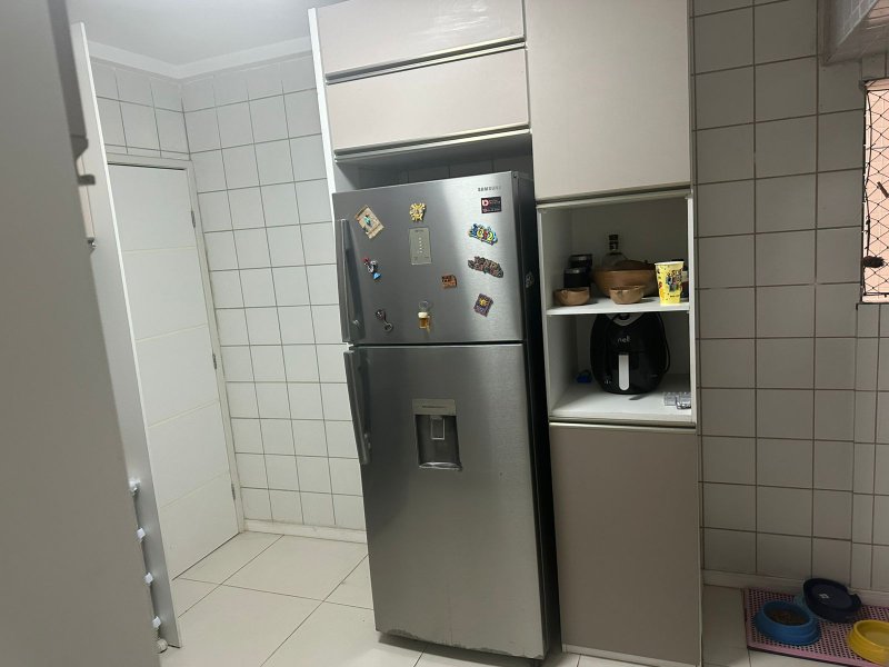 Apartamento à venda com 3 quartos sendo uma suíte, 93m² área útil por R$ 610.000,00 Rua Sansão Ribeiro Recife - 