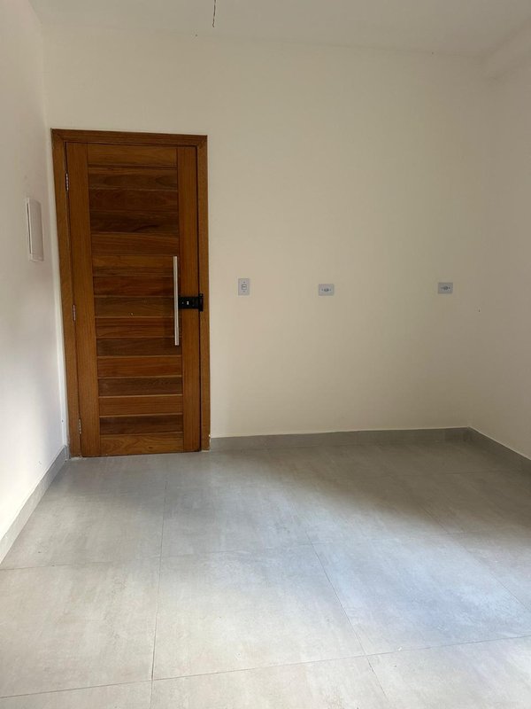 Apartamento de 2 dormitórios pronto para morar próximo ao metro Rua Peirópolis São Paulo - 