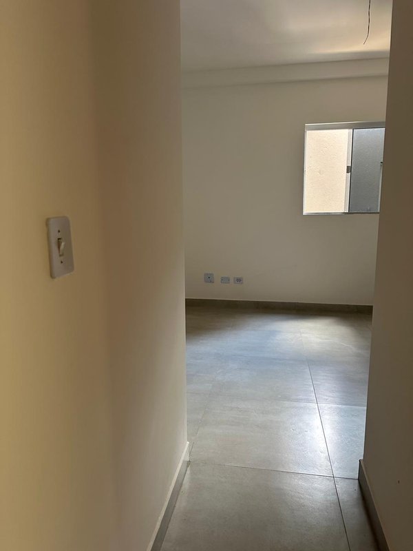 Apartamento de 2 dormitórios pronto para morar próximo ao metro Rua Peirópolis São Paulo - 