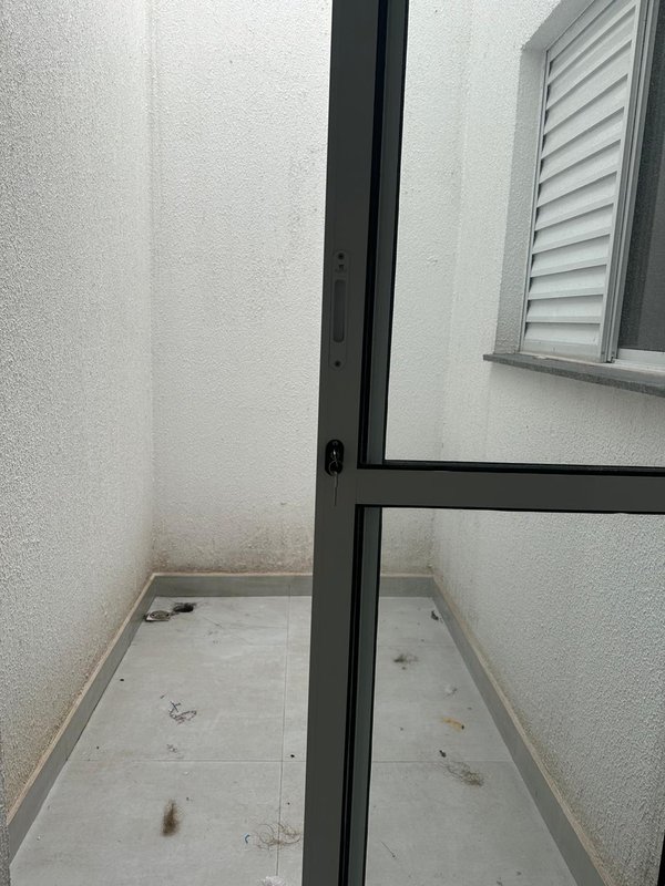 Apartamento de 2 dormitórios pronto para morar próximo ao metro Rua Peirópolis São Paulo - 