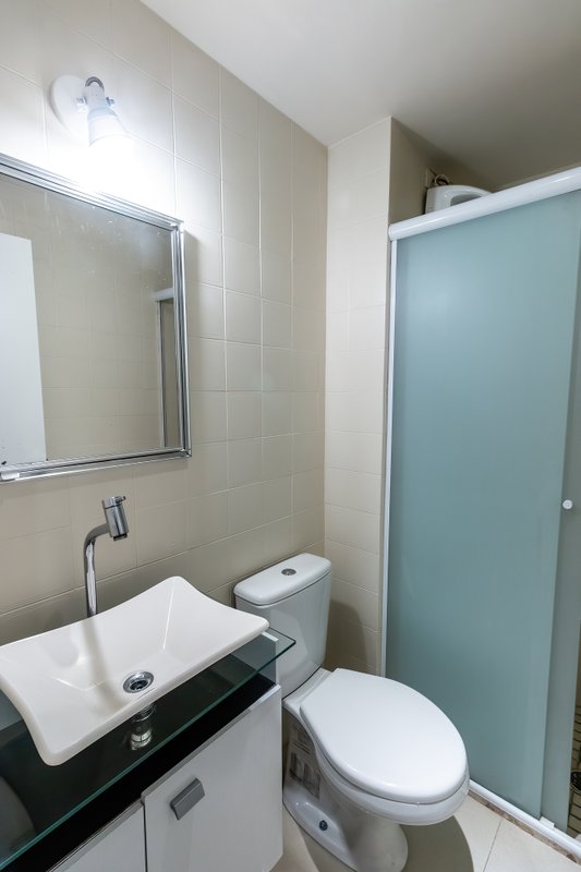 ALUGA-SE APARTAMENTO 95M2 - 3 QUARTOS - 1 VAGA Rua Edson São Paulo - 