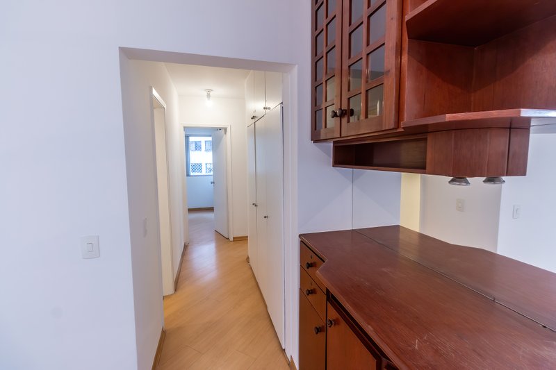ALUGA-SE APARTAMENTO 95M2 - 3 QUARTOS - 1 VAGA Rua Edson São Paulo - 