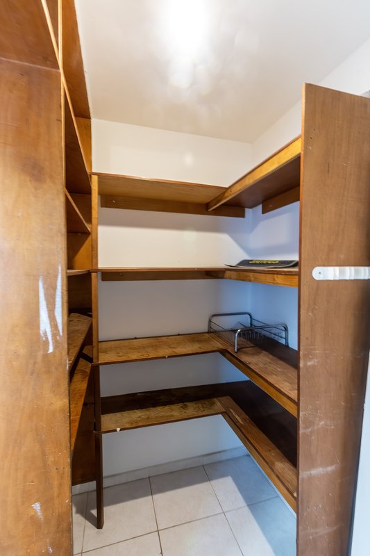 ALUGA-SE APARTAMENTO 95M2 - 3 QUARTOS - 1 VAGA Rua Edson São Paulo - 