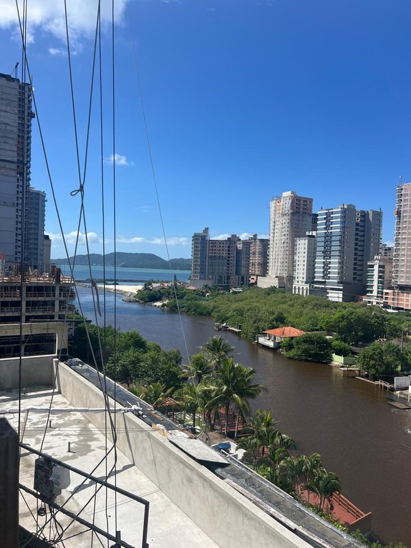 Residencial Villa Del Fiume, com vaga para Jetski e vista panorâmica do Rio Perequê - Itapema - 