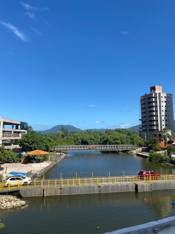 Residencial Villa Del Fiume, com vaga para Jetski e vista panorâmica do Rio Perequê - Itapema - 