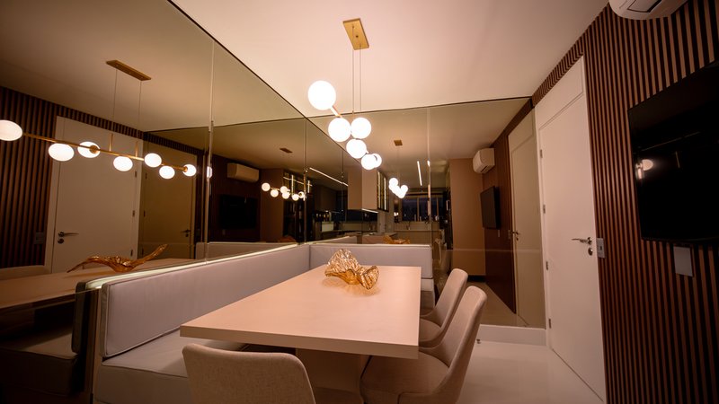 EXCLUSIVIDADE DE APARTAMENTO DE ALTO LUXO NA VILA OLÍMPIA — PORTEIRA FECHADA Rua Quatá São Paulo - 