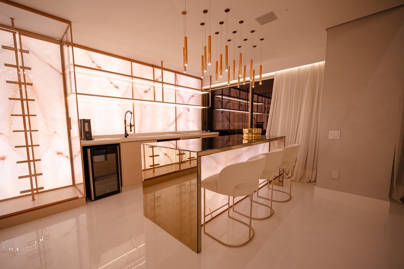EXCLUSIVIDADE DE APARTAMENTO DE ALTO LUXO NA VILA OLÍMPIA — PORTEIRA FECHADA Rua Quatá São Paulo - 