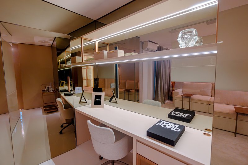 EXCLUSIVIDADE DE APARTAMENTO DE ALTO LUXO NA VILA OLÍMPIA — PORTEIRA FECHADA Rua Quatá São Paulo - 