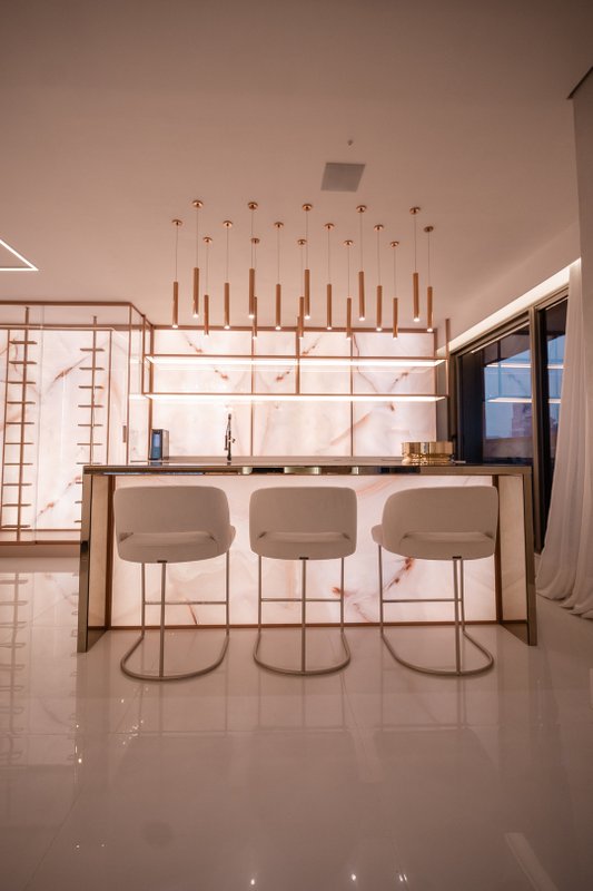 EXCLUSIVIDADE DE APARTAMENTO DE ALTO LUXO NA VILA OLÍMPIA — PORTEIRA FECHADA Rua Quatá São Paulo - 