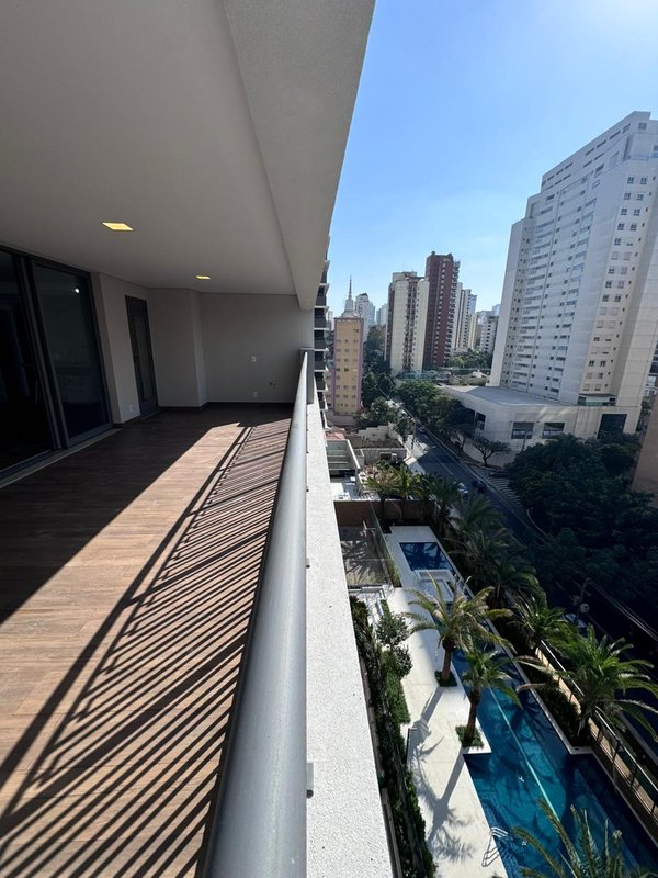 More na Chácara Klabin com Acesso Fácil à Linha Verde - São Paulo - 