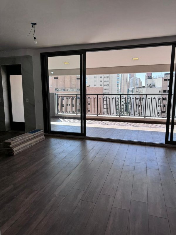 More na Chácara Klabin com Acesso Fácil à Linha Verde - São Paulo - 