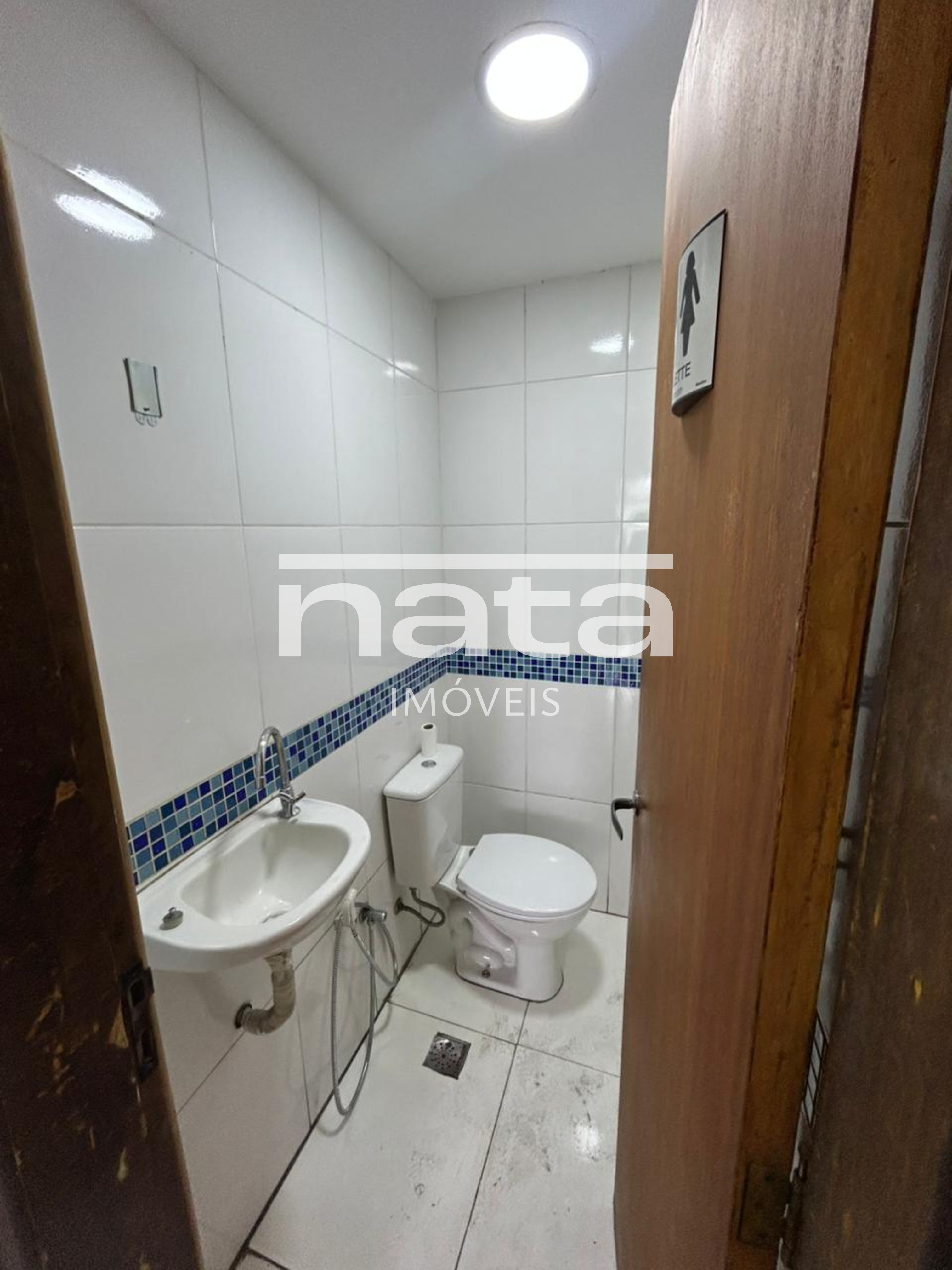 Sala comercial | Jardim 25 de Agosto | Loca&ccedil;&atilde;o Praça Roberto Silveira Duque de Caxias - 