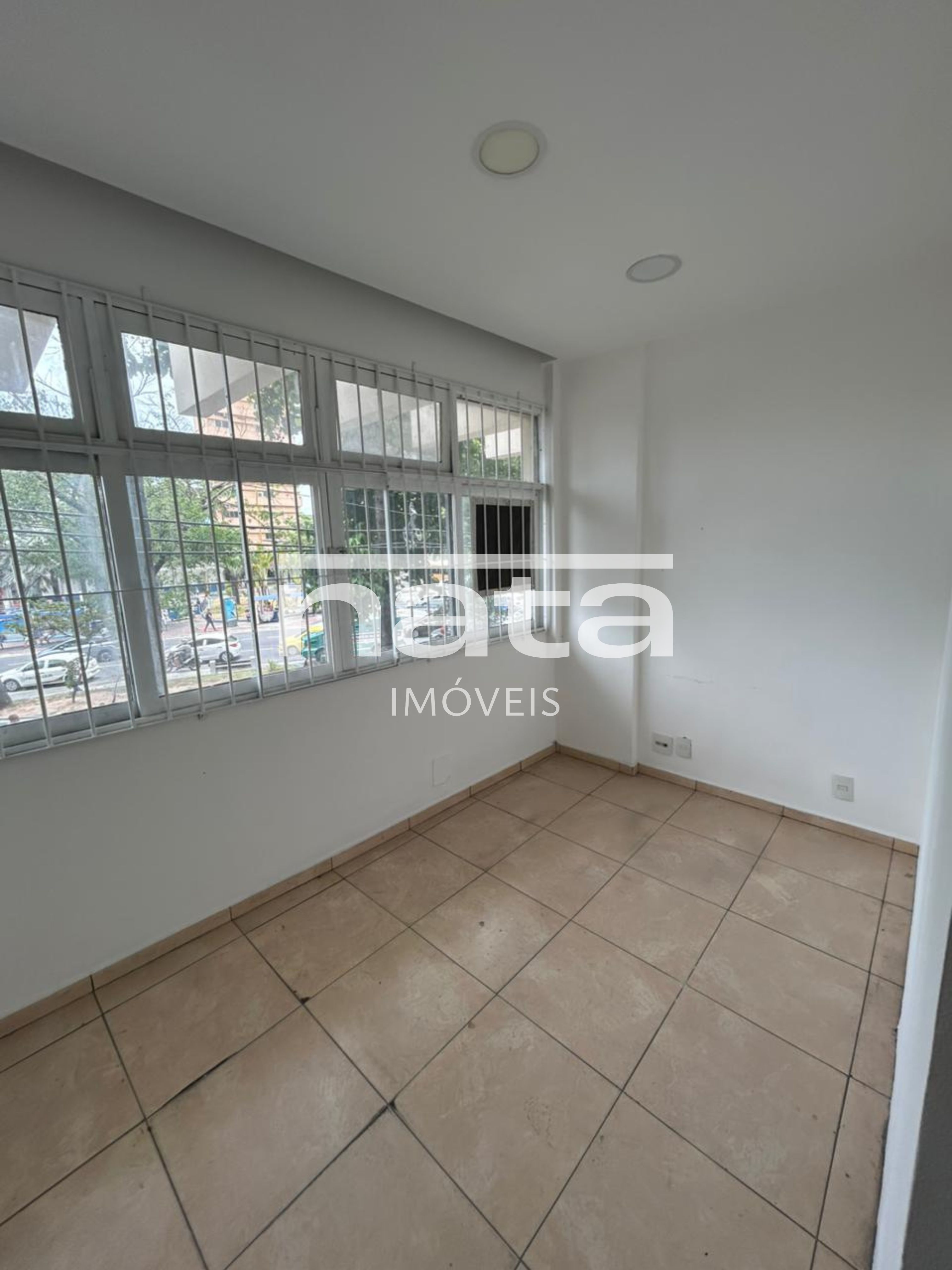 Sala comercial | Jardim 25 de Agosto | Loca&ccedil;&atilde;o Praça Roberto Silveira Duque de Caxias - 