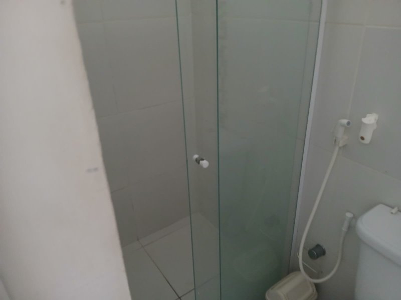 APARTAMENTO 3 QUARTOS SUÍTES AMPLO DEPENDÊNCIA ELEVADOR GARAGEM À VENDA NA BARRA! Rua Oito de Dezembro Salvador - 