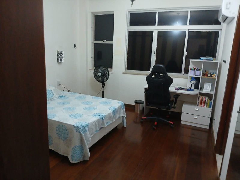 APARTAMENTO 3 QUARTOS SUÍTES AMPLO DEPENDÊNCIA ELEVADOR GARAGEM À VENDA NA BARRA! Rua Oito de Dezembro Salvador - 