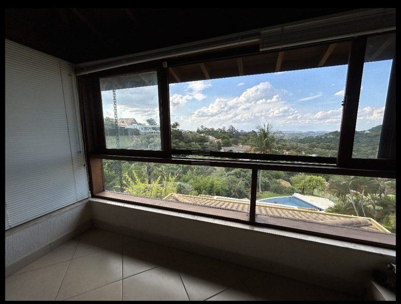 🏡 Casa Maravilhosa à Venda e para Locação em Condomínio Clube – Valinhos/SP - Valinhos - 