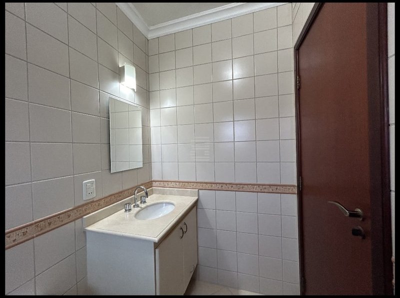 🏡 Casa Maravilhosa à Venda e para Locação em Condomínio Clube – Valinhos/SP - Valinhos - 