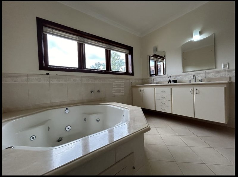 🏡 Casa Maravilhosa à Venda e para Locação em Condomínio Clube – Valinhos/SP - Valinhos - 