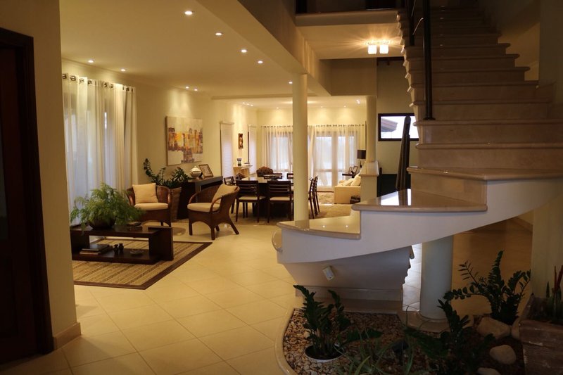 🏡 Casa Maravilhosa à Venda e para Locação em Condomínio Clube – Valinhos/SP - Valinhos - 