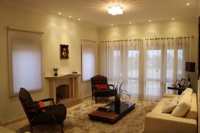🏡 Casa Maravilhosa à Venda e para Locação em Condomínio Clube – Valinhos/SP - Valinhos - 